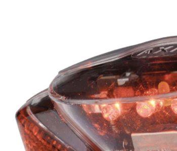 Axa led achterlamp omega pro auto batterij