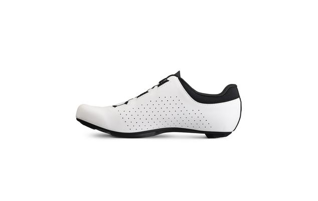 fizik-9-vento-omna-black-white-road-cycling-shoes-for-beginners_4