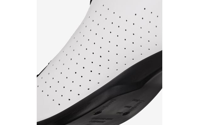 fizik-5-vento-omna-black-white-high-durability-road-cycling-shoes_4