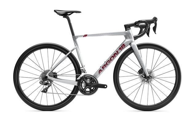 A18_SUM-353A_Podium_Grey_UltegraDi2_SIDE_01