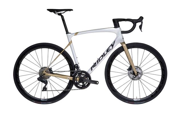 FFSFSDRID136_image_2048x