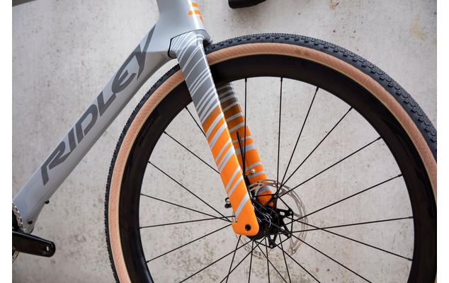 SBIKAFRID135_image2_2048x