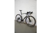 SBIKAFRID333_image1_2048x