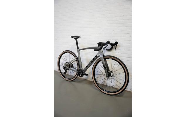 SBIKAFRID333_image1_2048x