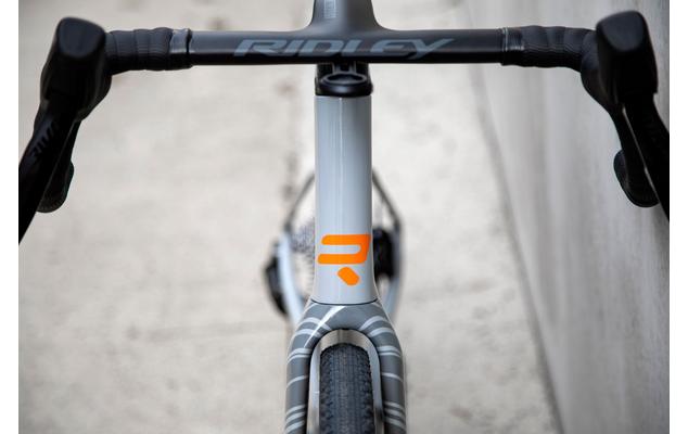 SBIKAFRID135_image3_2048x