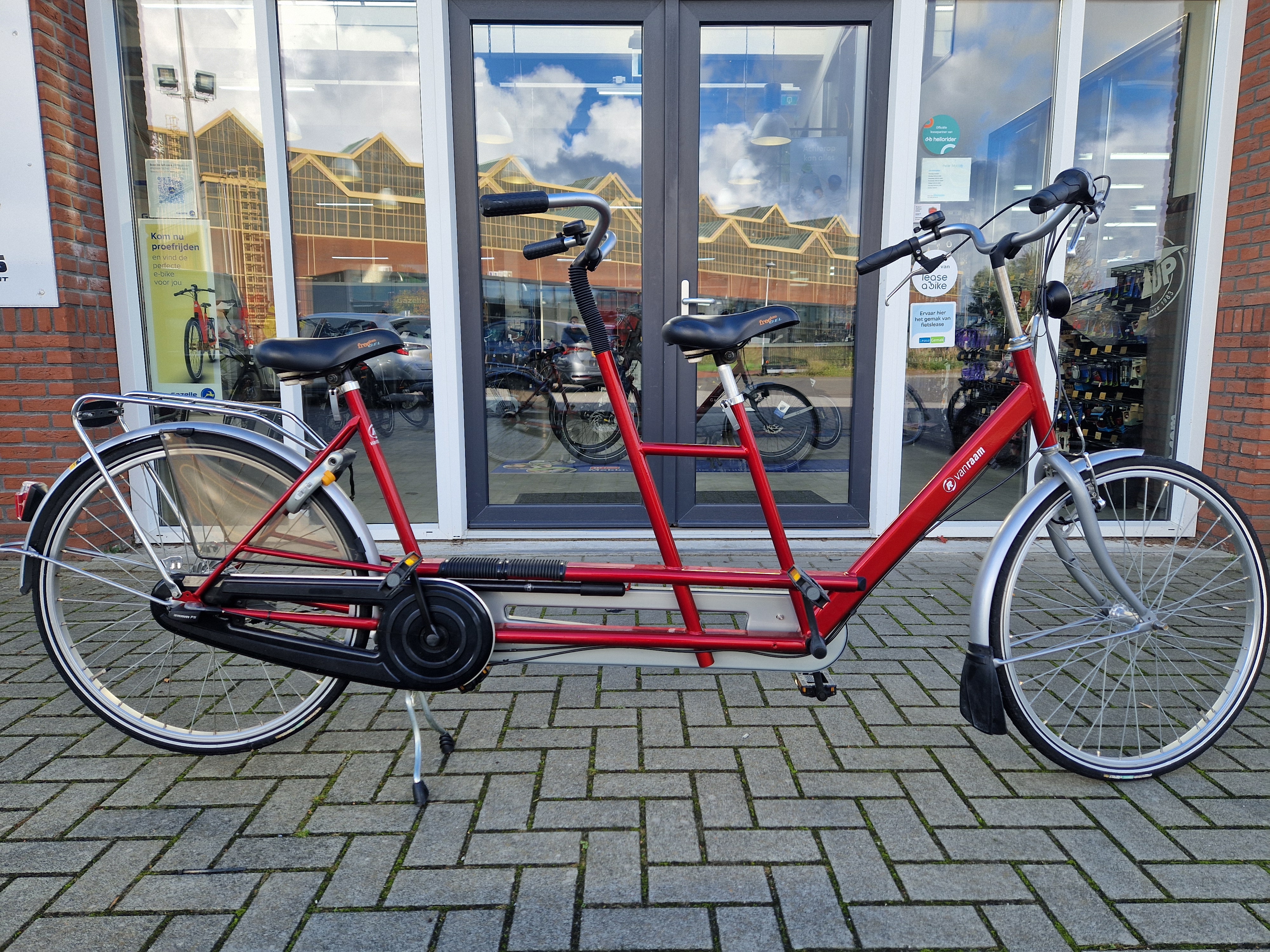 Tandem