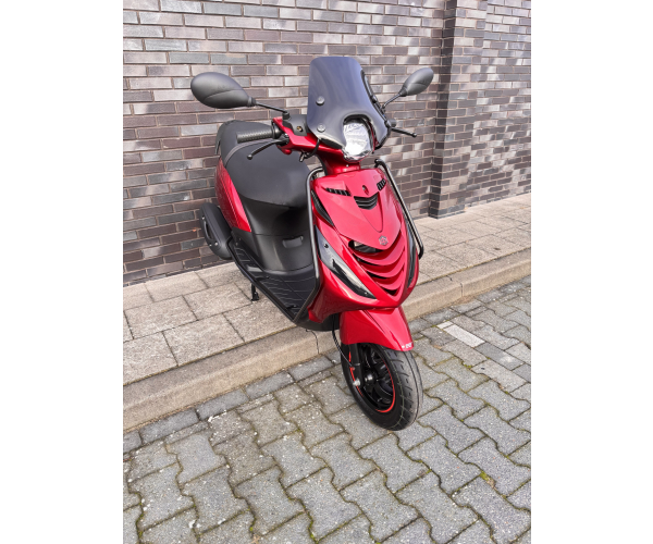 zip rood foto 4 2795