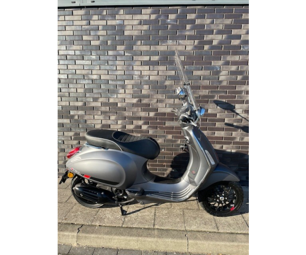 vespaSmatgrijs2795links