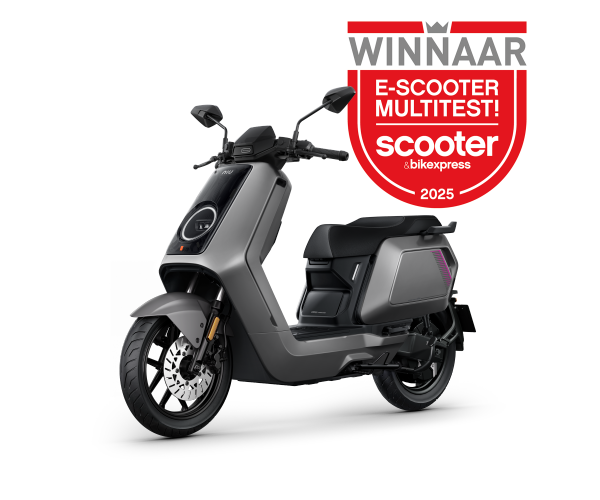 NQiX150_MatGrijs_Winnaar2025