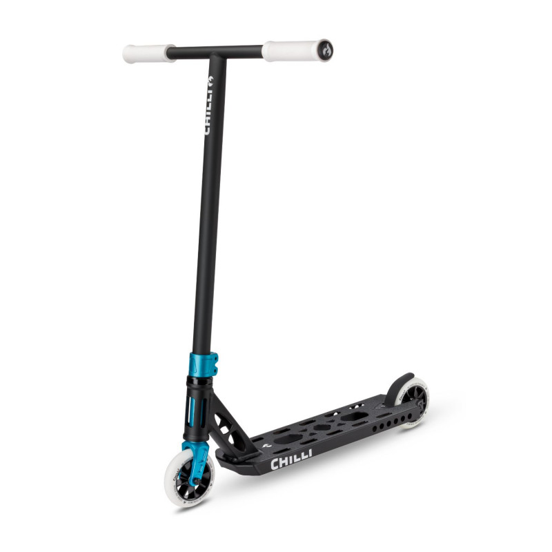 Chilli Ventus M zwart stuntstep