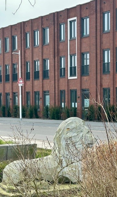 26 woningen en 8 appartementen De Omloop Utrecht (Bouwcombinatie Koopmans-Kelderman v.o.f. Enschede)