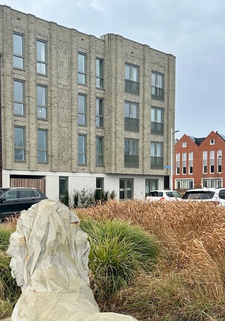 26 woningen en 8 appartementen De Omloop Utrecht (Bouwcombinatie Koopmans-Kelderman v.o.f. Enschede)