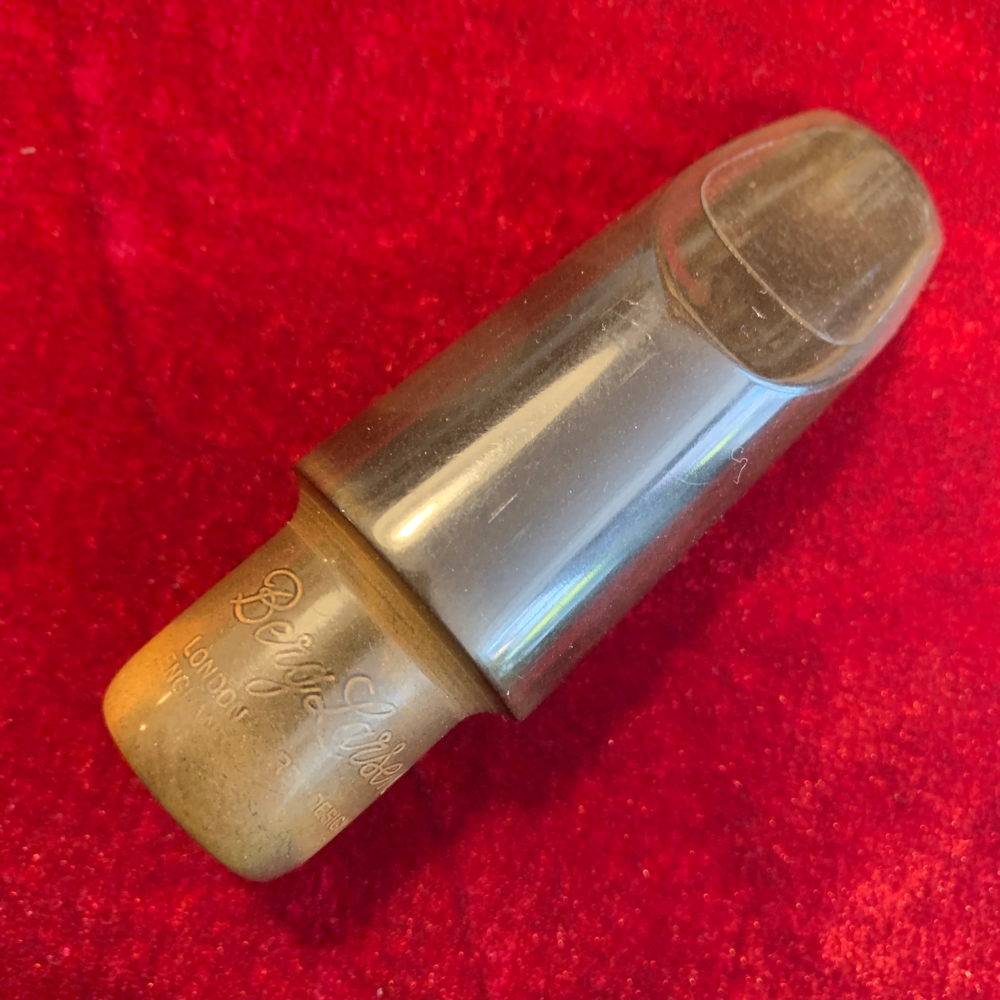 [A] Berg Larsen 105-2-M