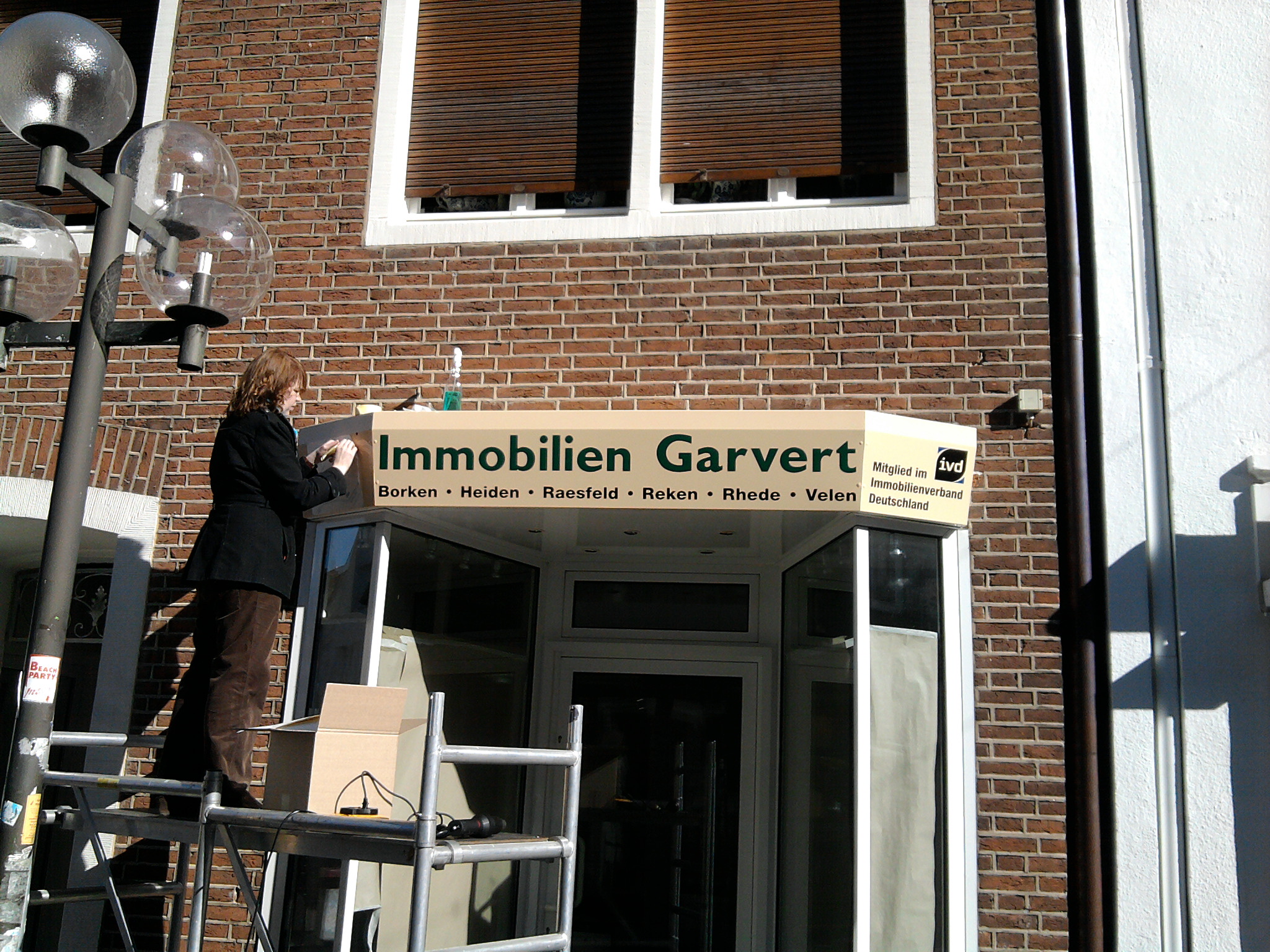 Gevelreclame letterstickers 