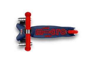 Mini Micro DeLuxe marineblauw-rood Led step 2