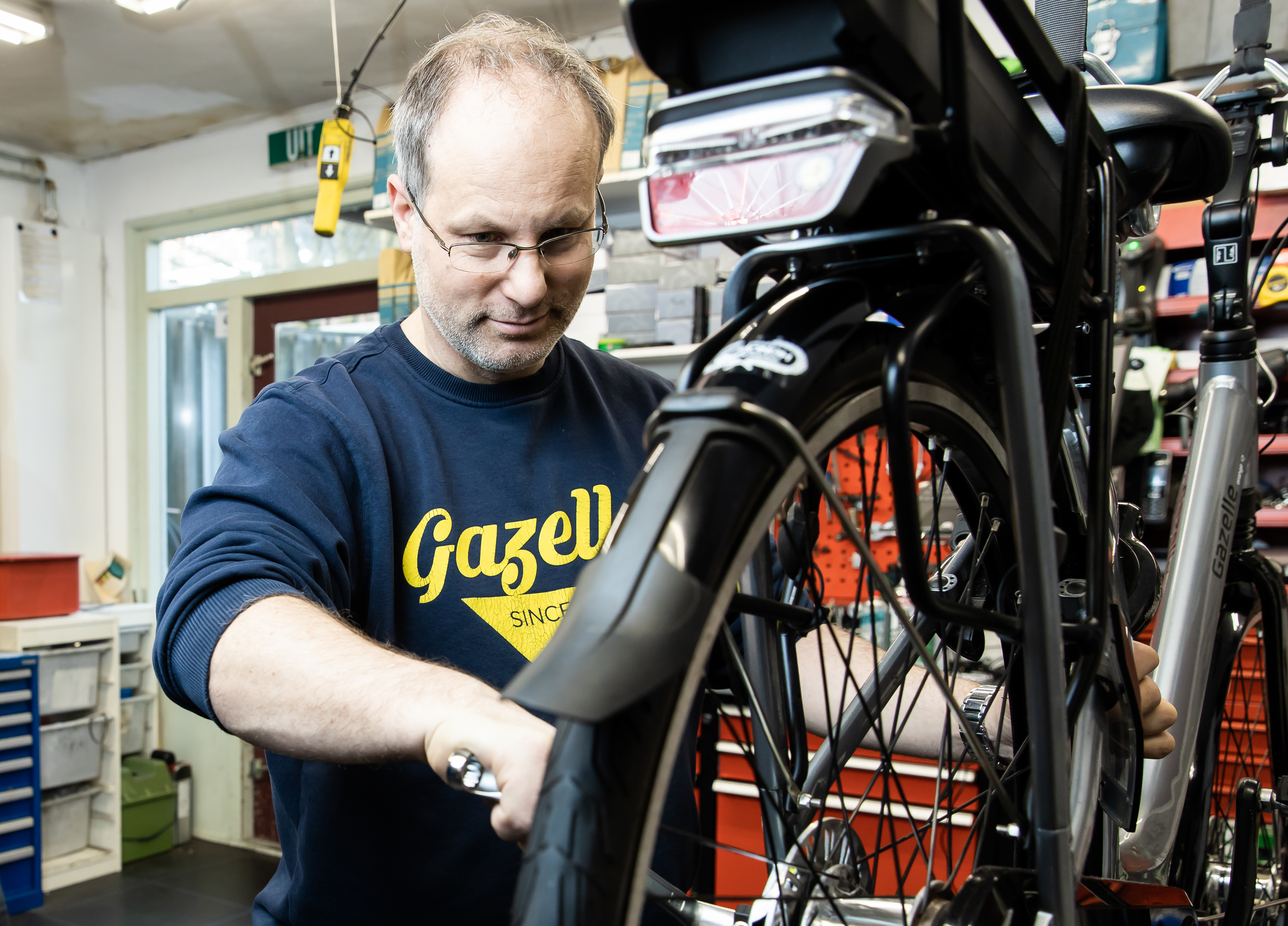 De Jongh Fietsspecialist - Home