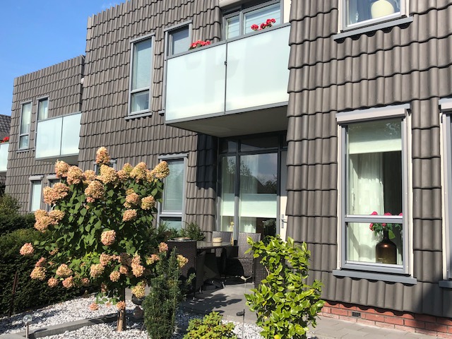 17 appartementen en 3 woningen Loenen (Aann.bedr. A.J. Bessels
