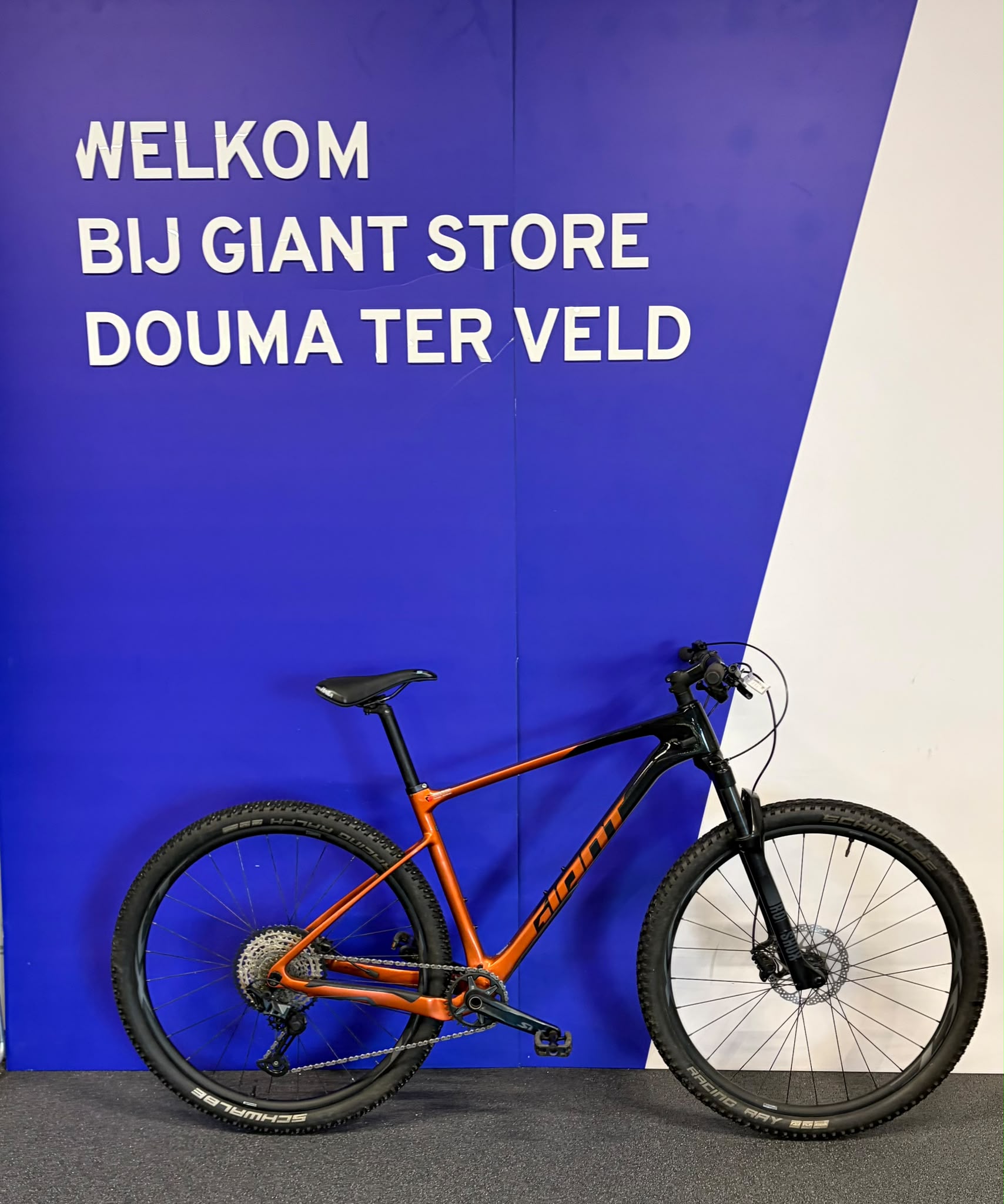 XTC Advanced 29 2 L Black/Amber Glow