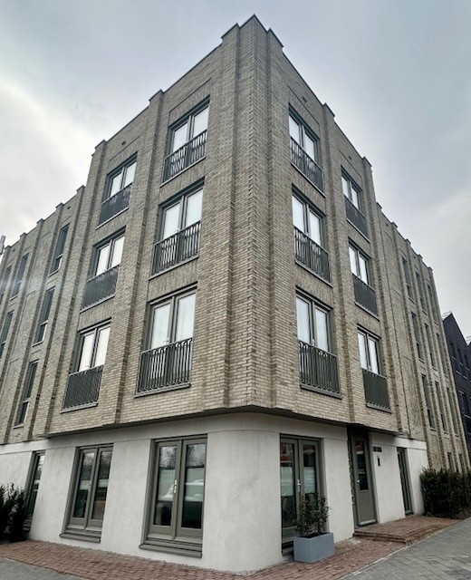 26 woningen en 8 appartementen De Omloop Utrecht (Bouwcombinatie Koopmans-Kelderman v.o.f. Enschede)