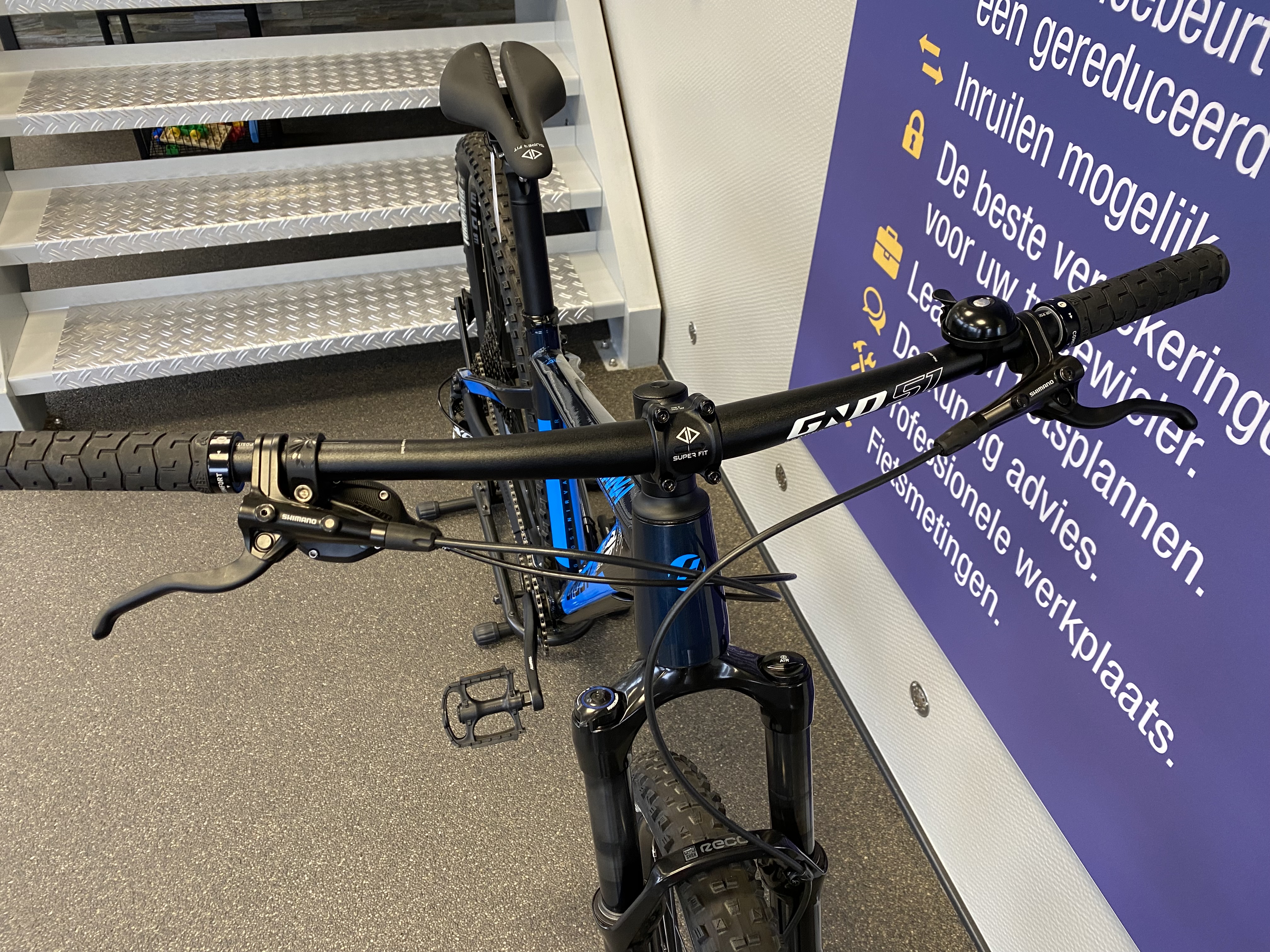 Ghost Nirvana Tour Universal - 20% korting