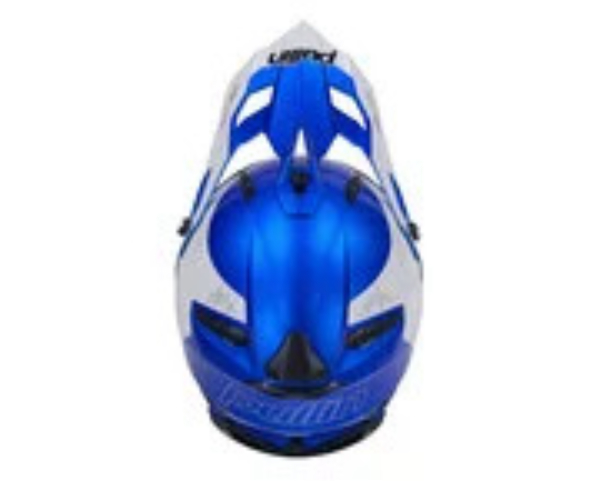 graphic-pull-in-helmet-absolut-candy-blueboven