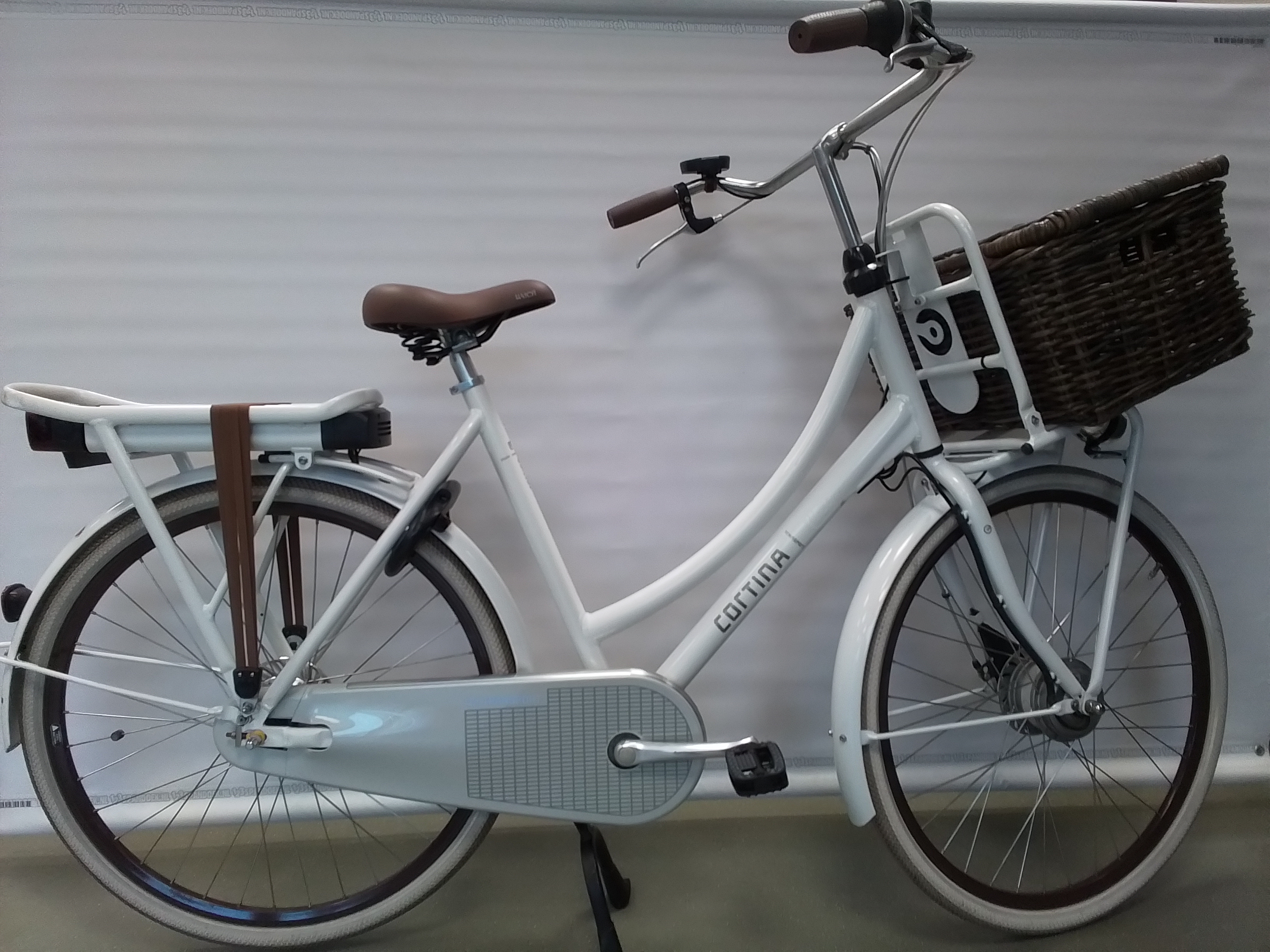 Cortina E-U4 transport 57cm wit 13701