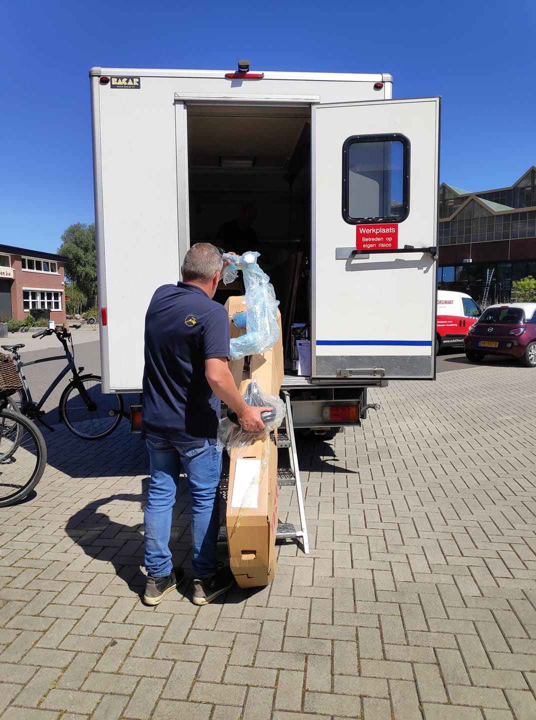 Afhalen of thuisbezorgen?