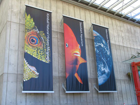 Gevelbanier banieren muur 3