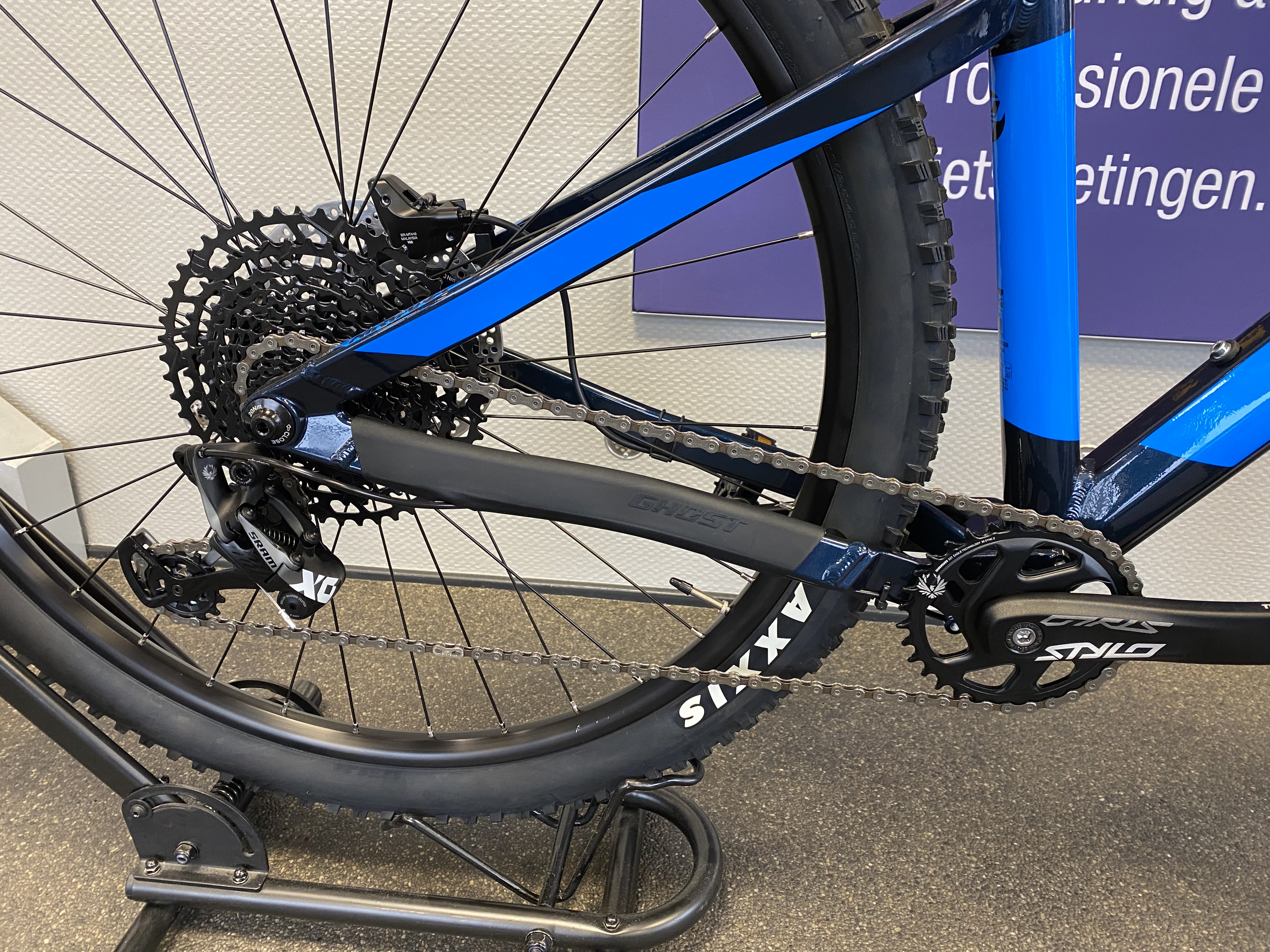 Ghost Nirvana Tour Universal - 20% korting