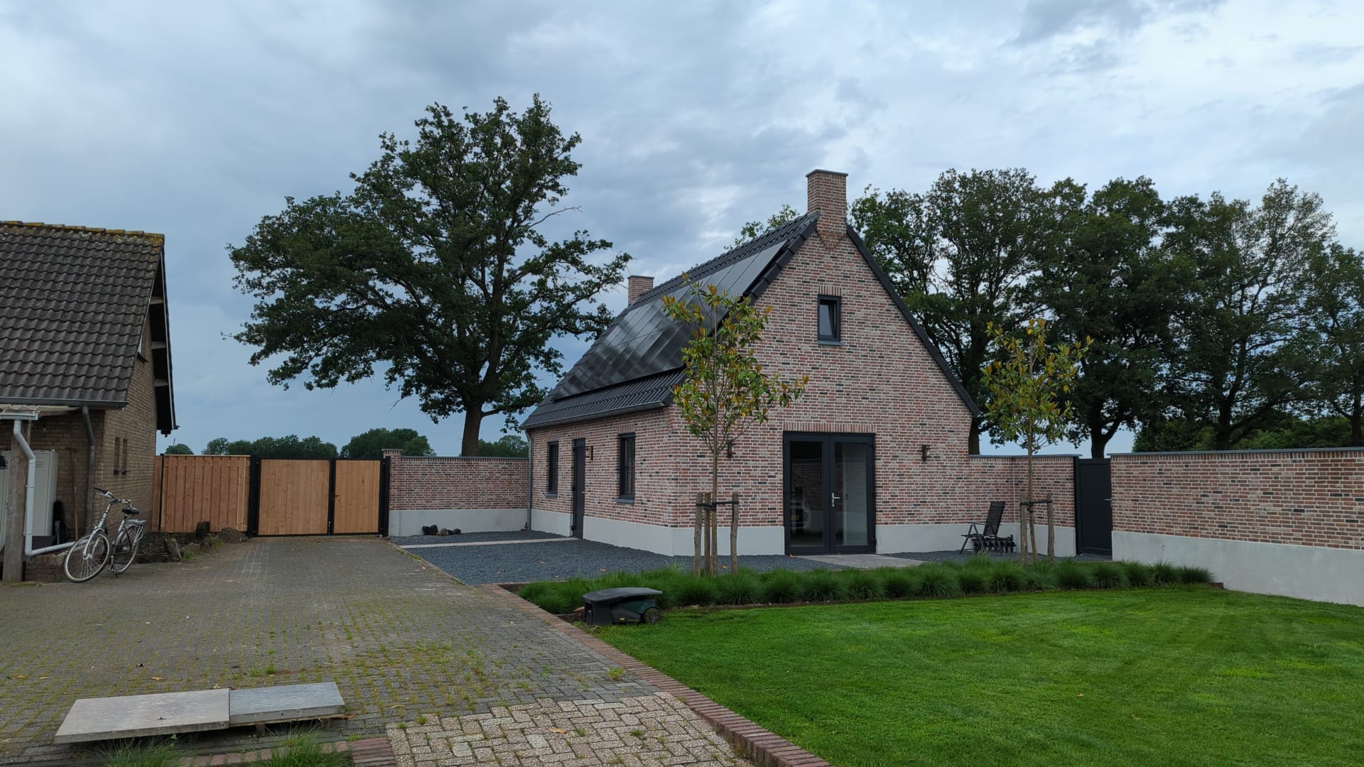 Vrijstaande garage Rijkevoort