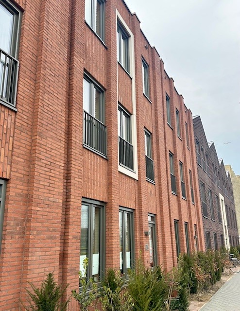 26 woningen en 8 appartementen De Omloop Utrecht (Bouwcombinatie Koopmans-Kelderman v.o.f. Enschede)