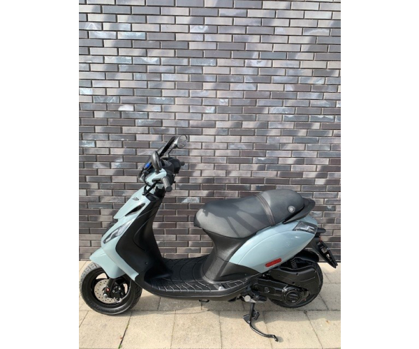 Zipmoonlinks€2395.21mrt23