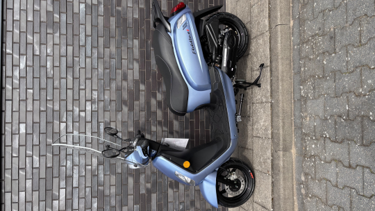 Nieuwe Sym Fiddle 2 (II) 50cc 4akt  Blue scooter 25 km en 45 km. p/u.