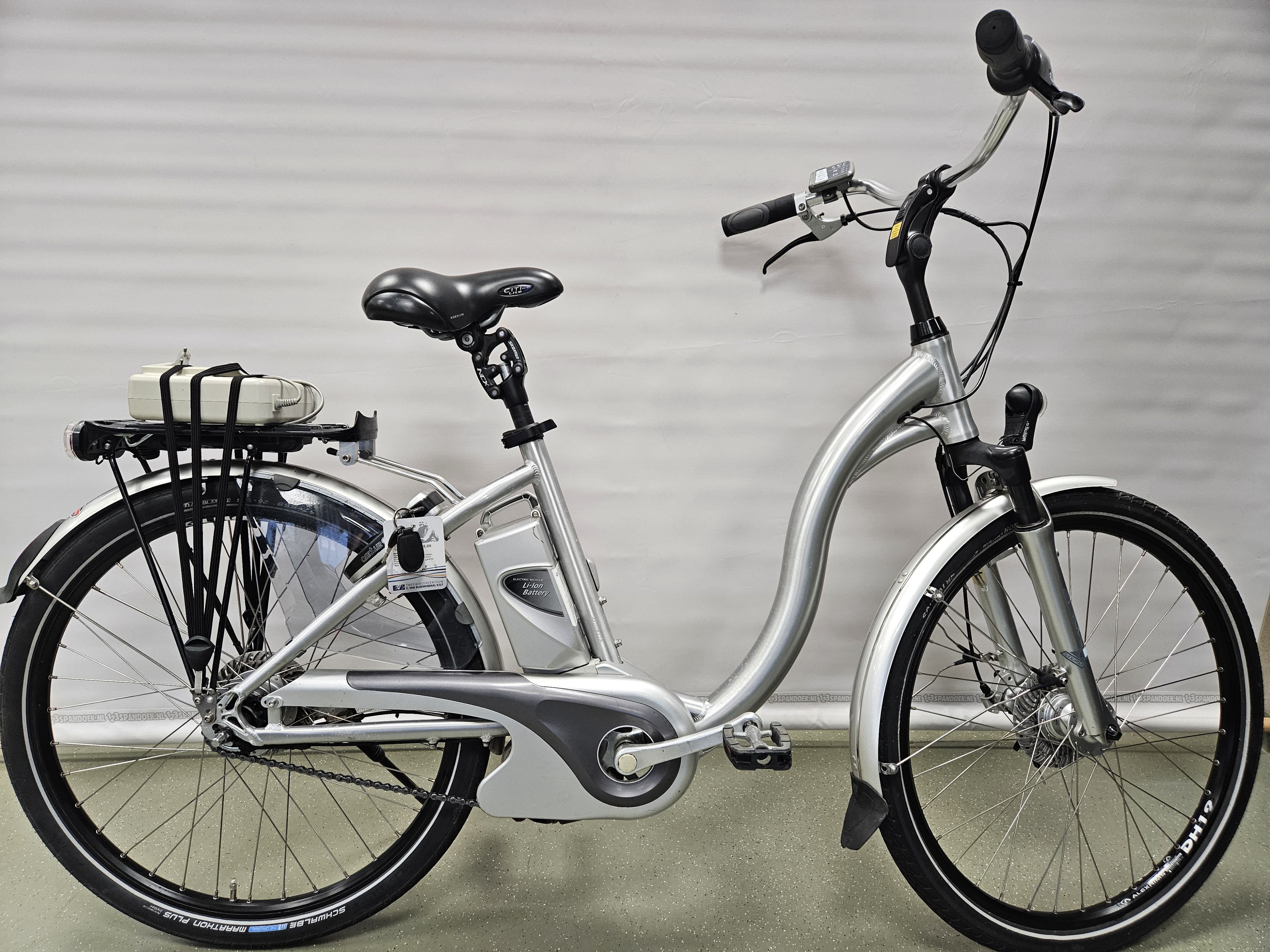 Flyer C8 S-45 zilver 8491