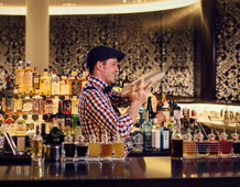 Hilton Amsterdam Airport Hotel Bar