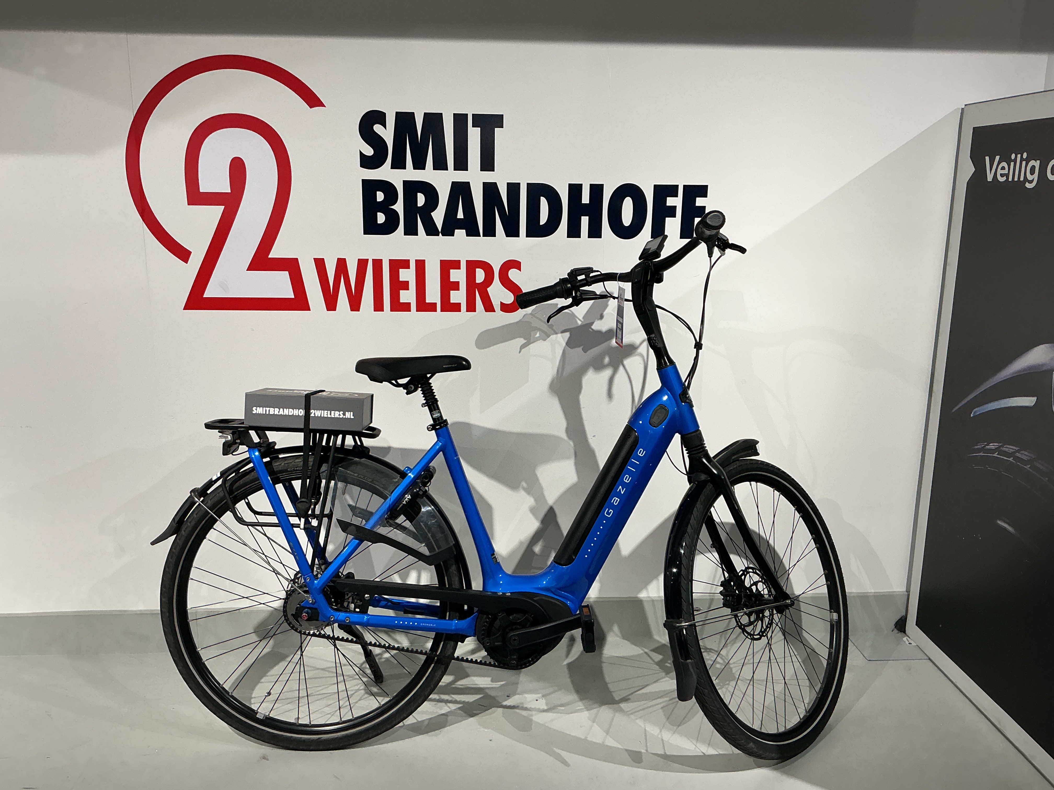 GRENOBLE HMB TEST  L53 Tropical blue S5