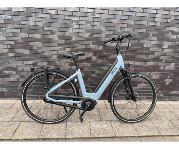 interdailyMdenblue2250.30dec25