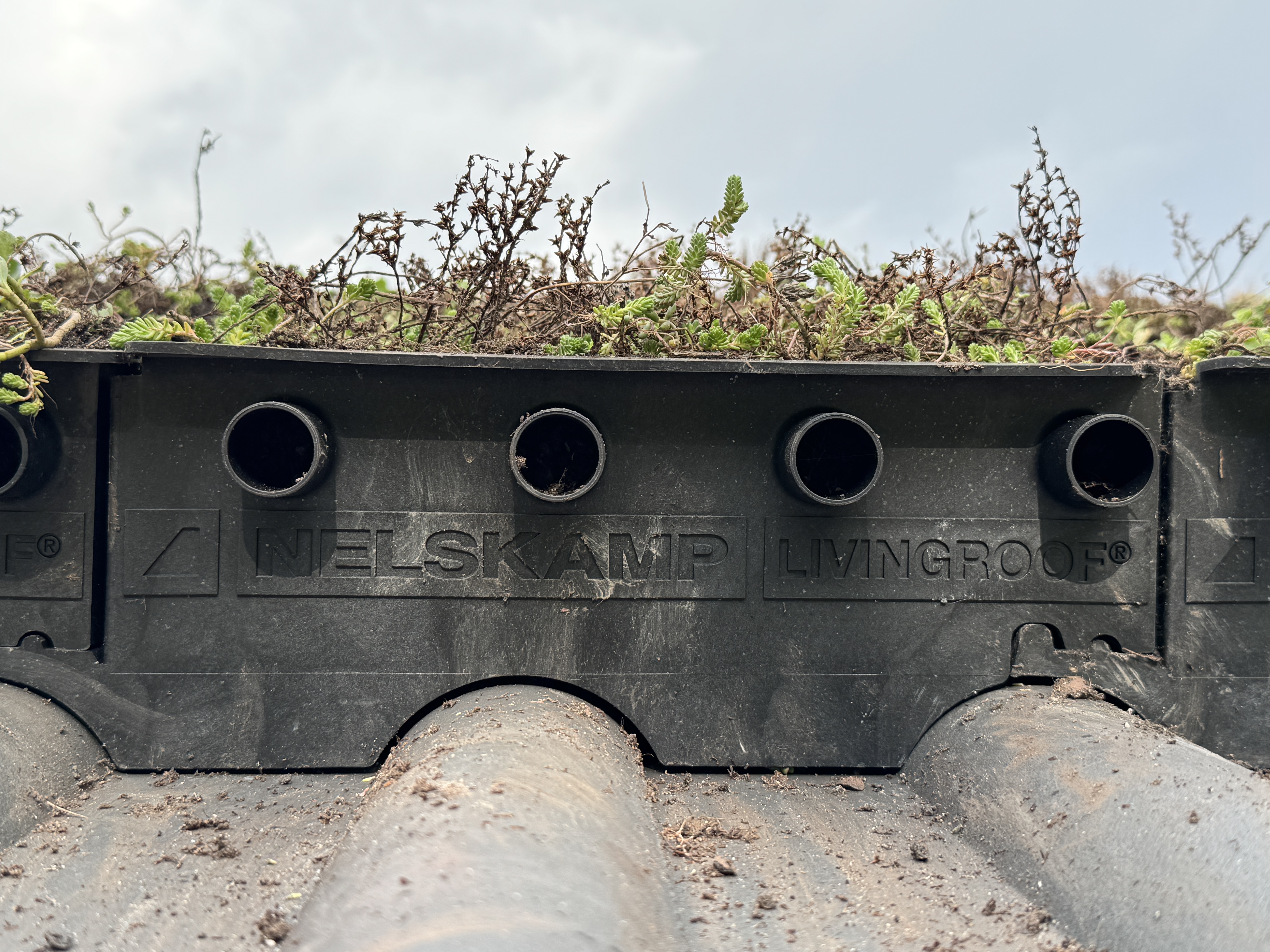 Houten verduurzaming 69 huurwoningen De Gilden (Zwitserloot Dak)