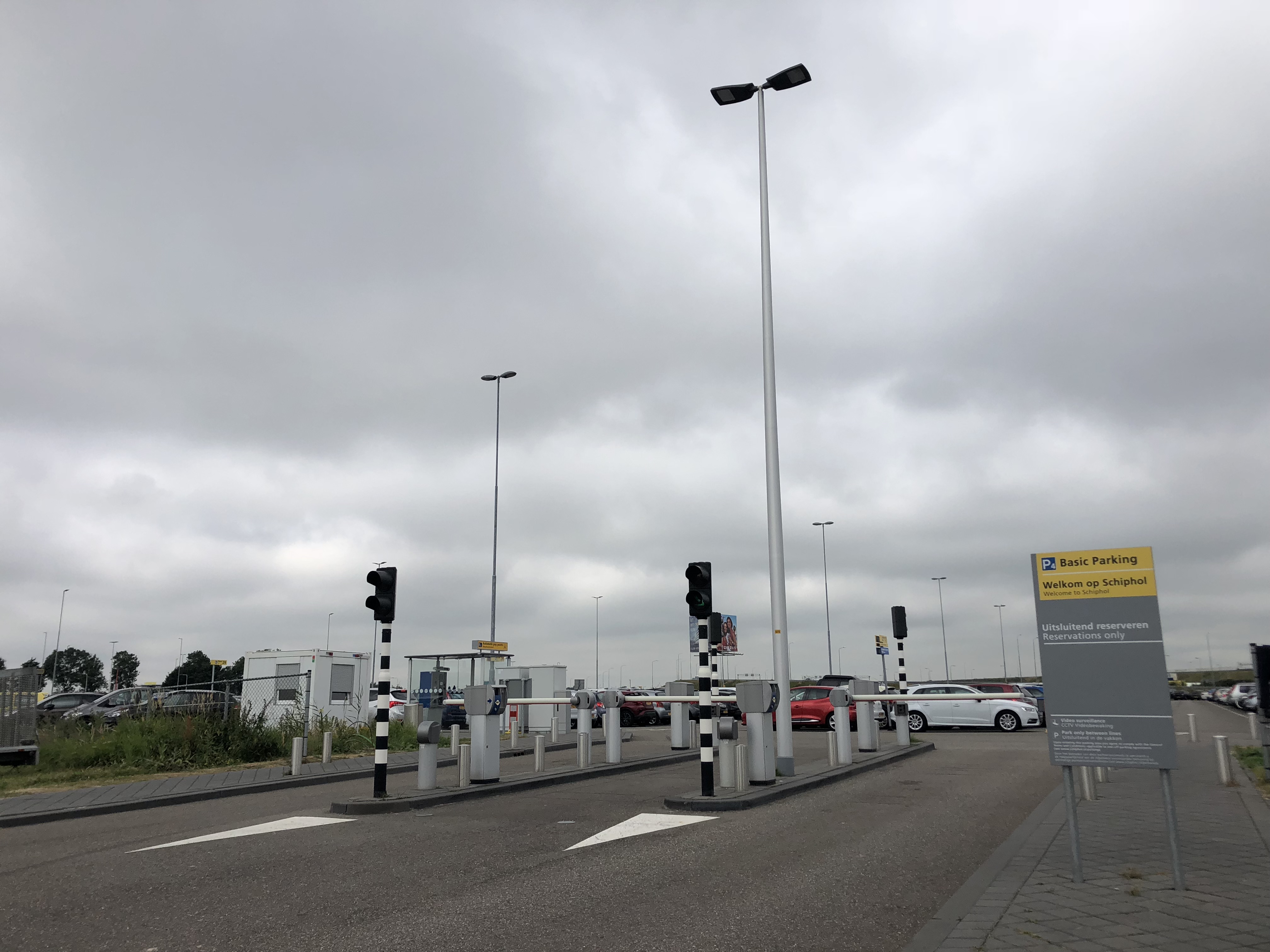 P4 Basic Parking Ingang Parkeerterrein