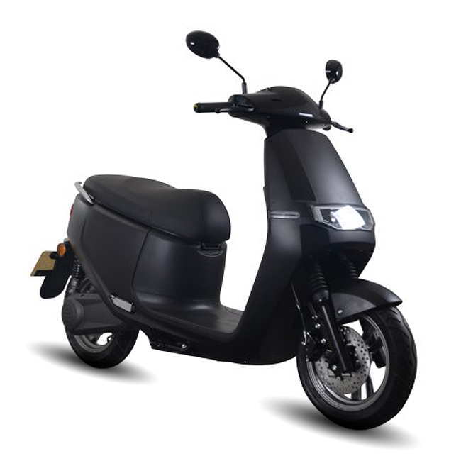 ECOOTER Agm E2 S40 Elektrische scooter 25 km. en 45 km. Wheels 2 Drive ECOOTER Agm E2 S40 Elektrische scooter 25 km. en 45 km. Wheels 2 Drive