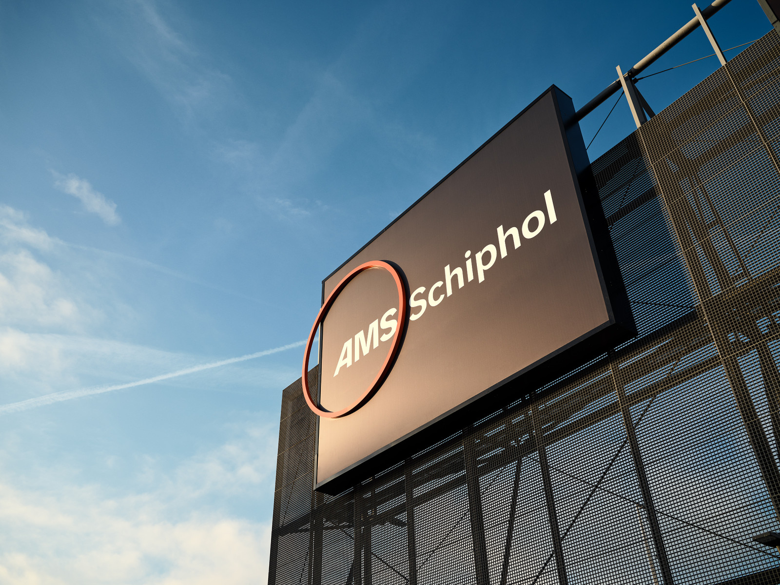 Schiphol P6 Valet Parking