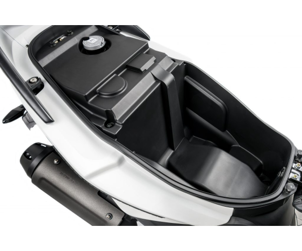 Kymco_Super8bak.okt2025