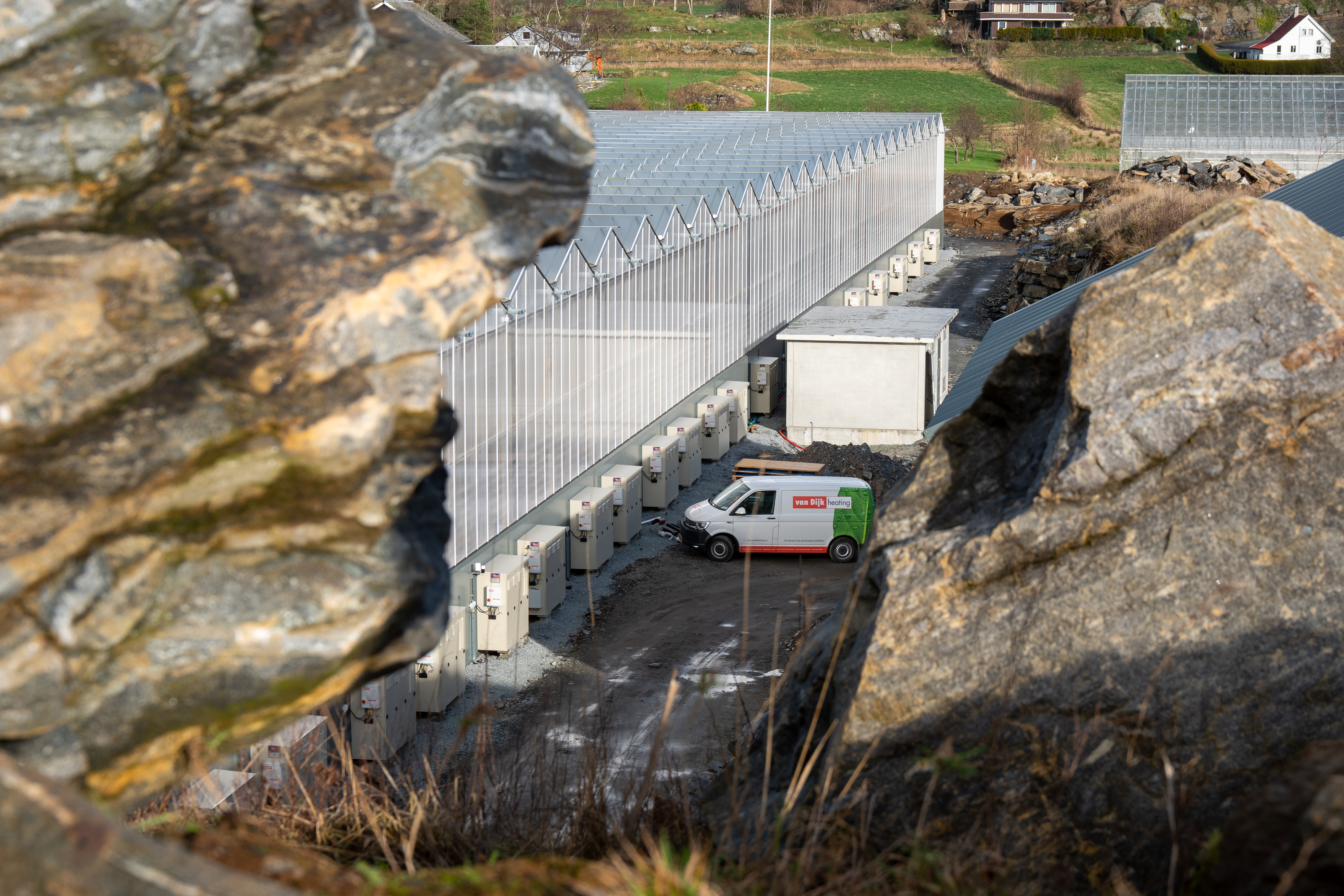 Bij Skavland Gartneri op het Noorse eiland Talgje zorgen 23 AVS-wtw units voor een perfect klimaat bij lage energiekosten