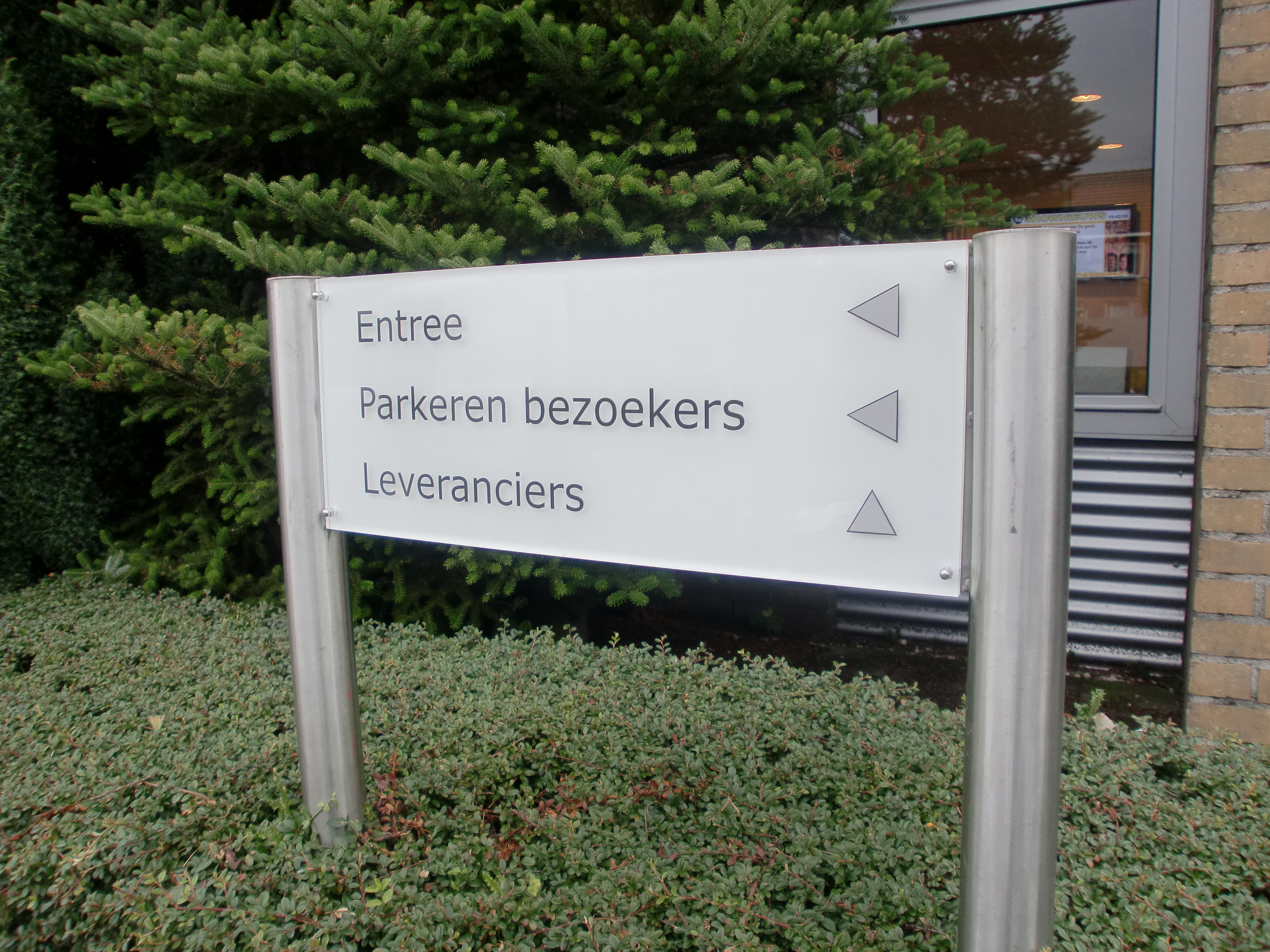 Bewegwijzering bord bedrijven