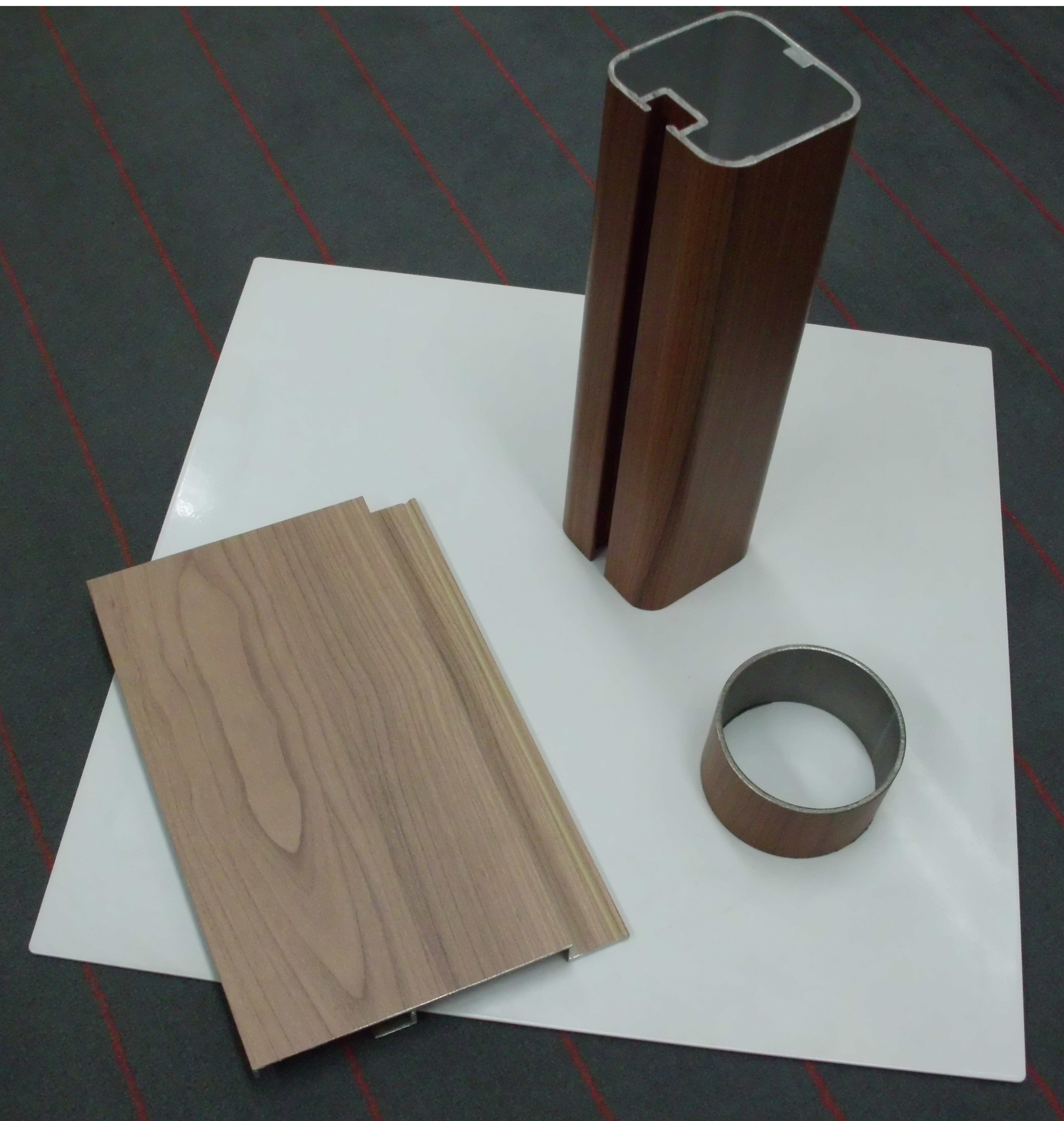 Voorbeelden 3D sublimatie hout look houtstructuur decallisatie duurzame bedrukking 