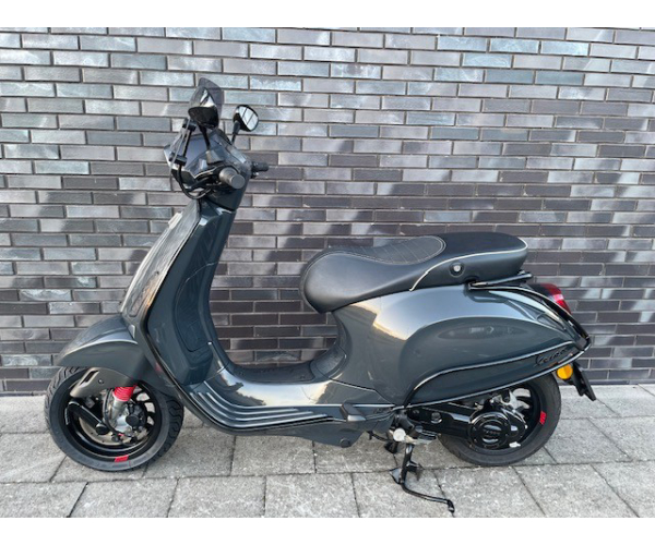 VespaSprintdragongreylinks3395.dec25